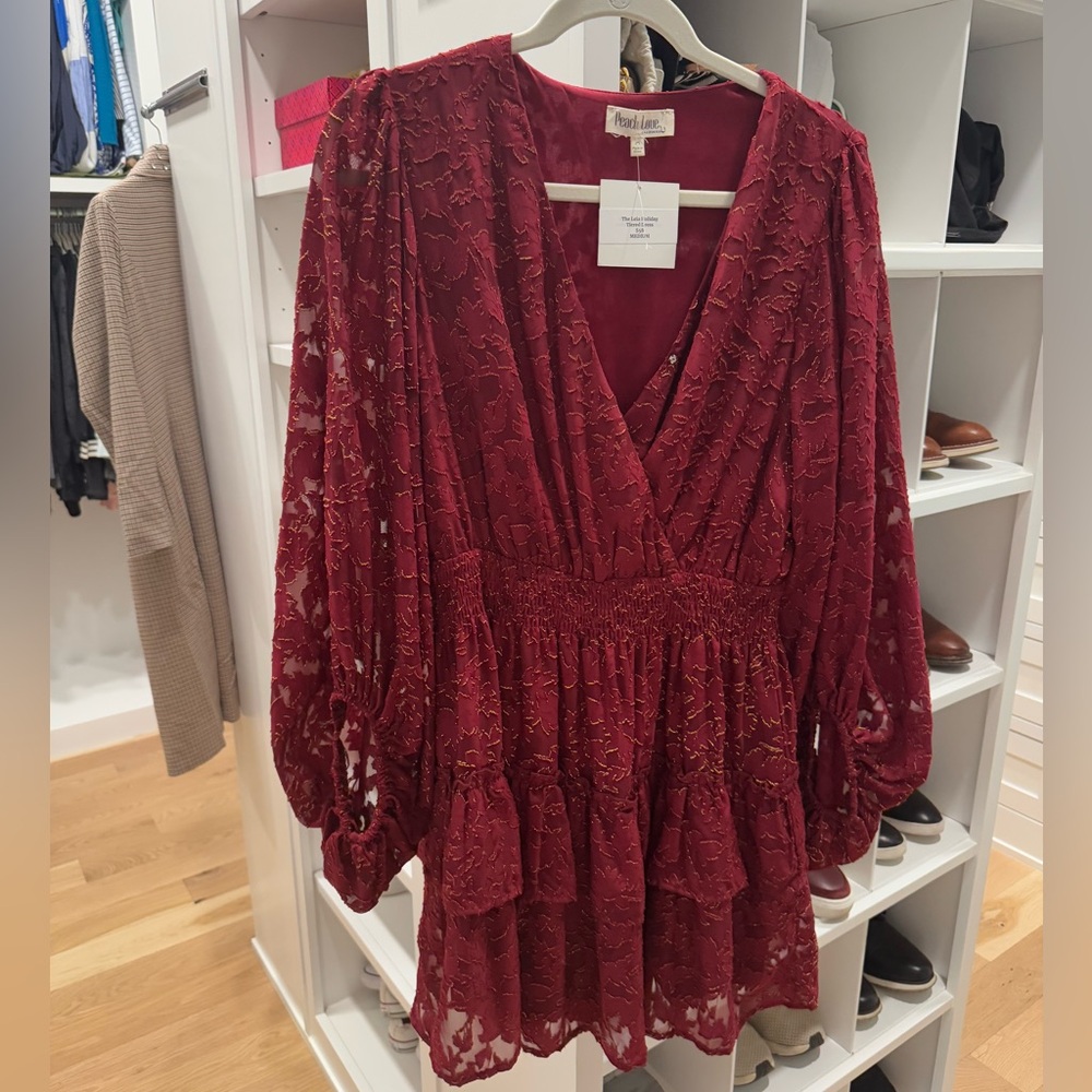 Teared dress, red and gold